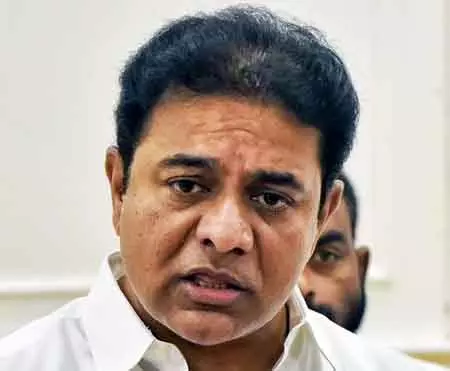 नेशनल हेराल्ड की चार्जशीट में रेवंत रेड्डी का नाम भ्रष्टाचार को उजागर करता: KTR नेशनल हेराल्ड की चार्जशीट में रेवंत रेड्डी का नाम भ्रष्टाचार को उजागर करता: KTR