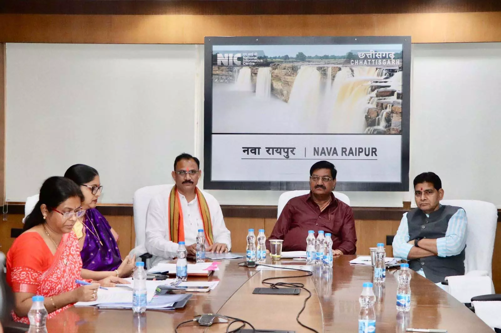 स्वास्थ्य सेवाओं के सुदृढ़ीकरण को लेकर मंत्रालय में उच्च स्तरीय बैठक स्वास्थ्य सेवाओं के सुदृढ़ीकरण को लेकर मंत्रालय में उच्च स्तरीय बैठक