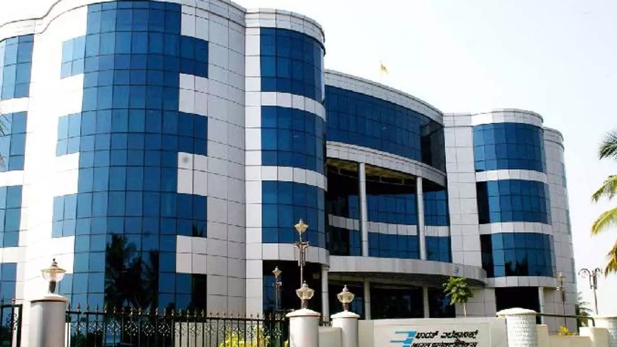बीएसई इंडेक्स में बदलाव के बीच भारत इलेक्ट्रॉनिक्स, ट्रेंट सेंसेक्स में शामिल होंगे बीएसई इंडेक्स में बदलाव के बीच भारत इलेक्ट्रॉनिक्स, ट्रेंट सेंसेक्स में शामिल होंगे