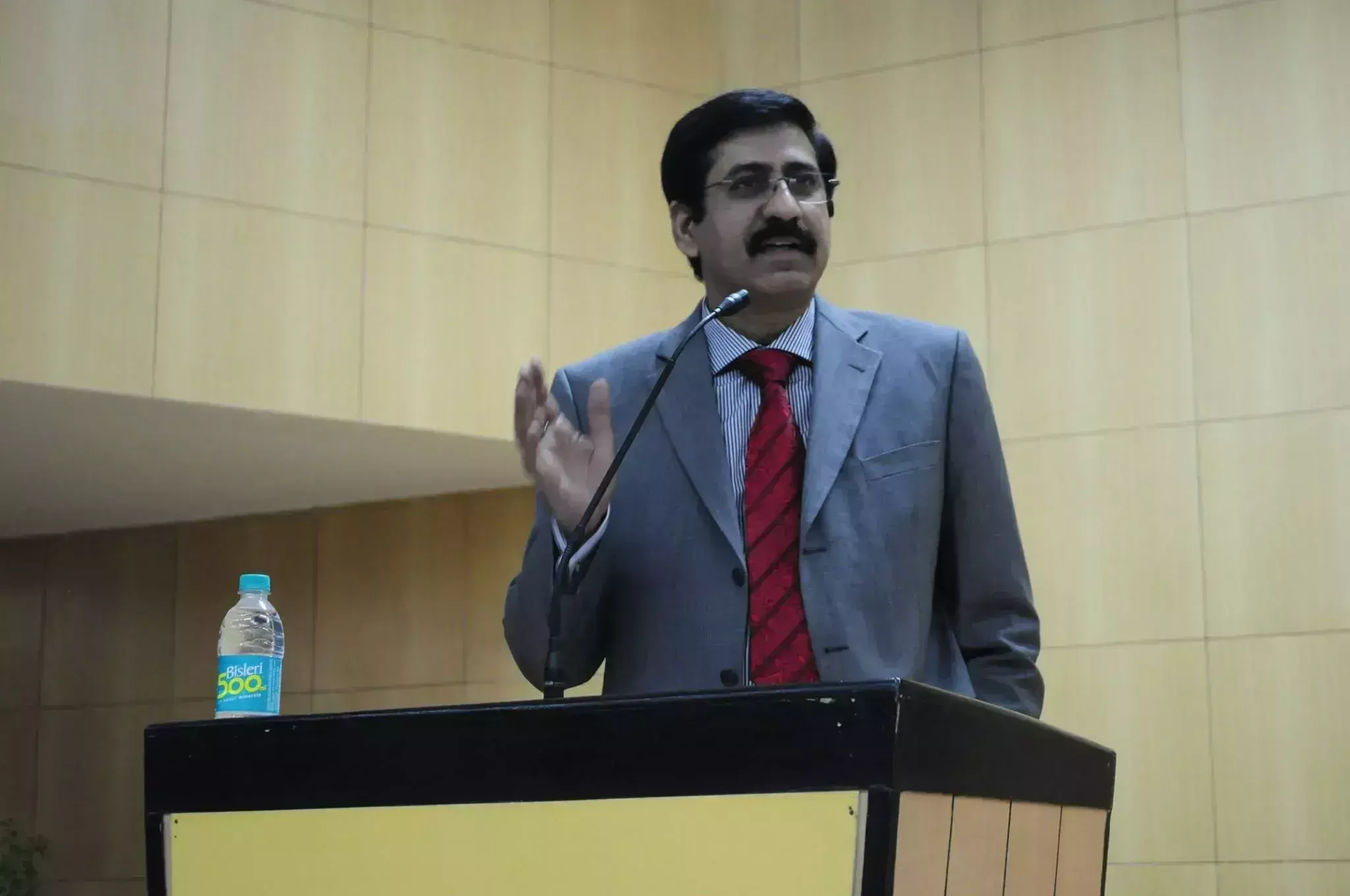 Bhopal: दिल्ली हाई कोर्ट के वरिष्ठ न्यायाधीश जस्टिस संजीव सचदेवा को एमपी में नई जिम्मेदारी Bhopal: दिल्ली हाई कोर्ट के वरिष्ठ न्यायाधीश जस्टिस संजीव सचदेवा को एमपी में नई जिम्मेदारी