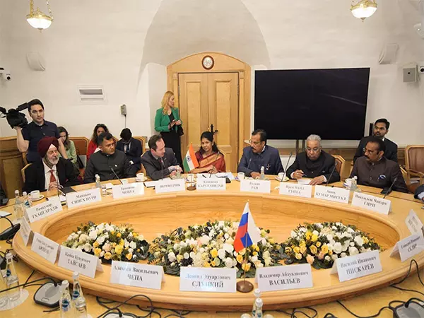 सभी प्रकार के आतंकवाद को हराने के लिए भारत का स्पष्ट, बिना शर्त संकल्प व्यक्त किया: DMK सांसद कनिमोझी सभी प्रकार के आतंकवाद को हराने के लिए भारत का स्पष्ट, बिना शर्त संकल्प व्यक्त किया: DMK सांसद कनिमोझी