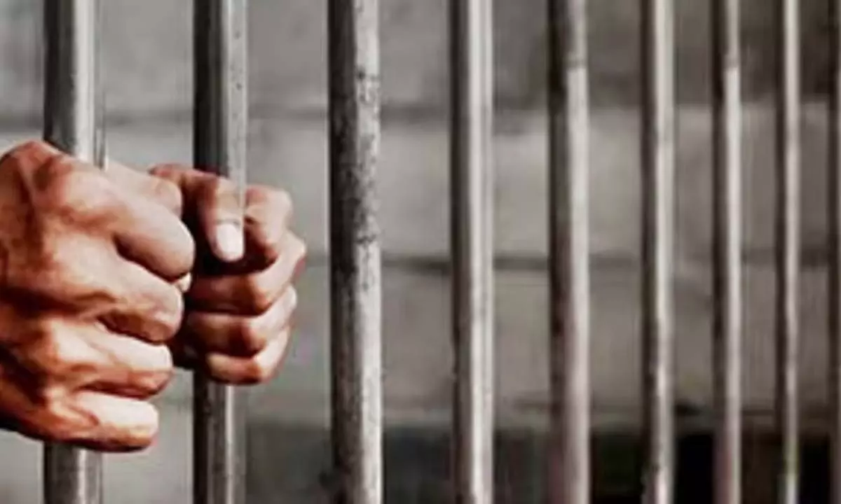 कैदियों की शिक्षा संबंधी समस्याओं के खिलाफ एनएचआरसी ने स्वप्रेरणा से मामला किया शुरू कैदियों की शिक्षा संबंधी समस्याओं के खिलाफ एनएचआरसी ने स्वप्रेरणा से मामला किया शुरू