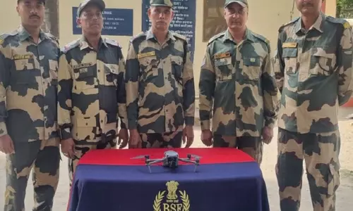 BSF ने फिरोजपुर में तस्करी के प्रयासों को विफल किया, ड्रोन और हथियारबंद संदिग्ध को पकड़ा गया