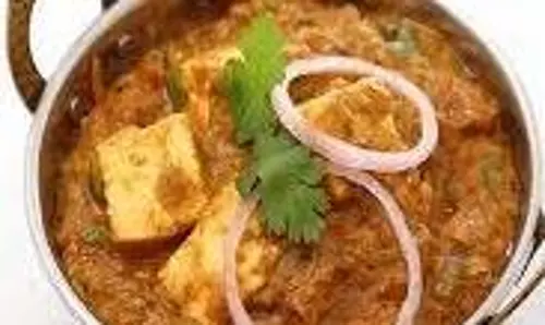 Dinner Recipe: घर पर बनाएं स्वादिष्ट कढ़ाई पनीर