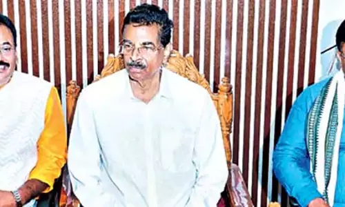 सरकार कल्याणकारी योजनाएं लागू कर रही है : Governor