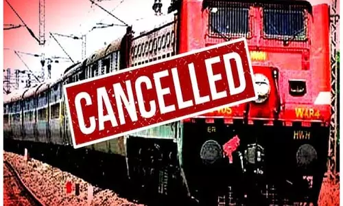रेल यात्रियों की बढ़ी परेशानियां, कई ट्रेनें रद्द, यात्रा से पहले ट्रेन की स्थिति जांच लें