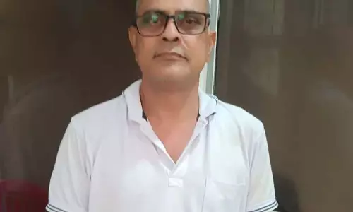वर्षों तक गिरफ्तारी से बचने के बाद नौकरी घोटाले का कुख्यात सरगना भुवनेश्वर से गिरफ्तार वर्षों तक गिरफ्तारी से बचने के बाद नौकरी घोटाले का कुख्यात सरगना भुवनेश्वर से गिरफ्तार