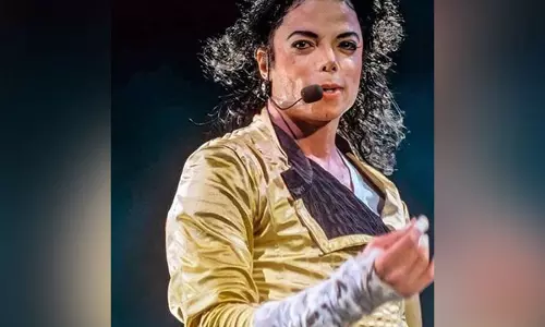 Michael Jackson की बायोपिक माइकल में देरी, 2026 में रिलीज होने की संभावना Michael Jackson की बायोपिक माइकल में देरी, 2026 में रिलीज होने की संभावना