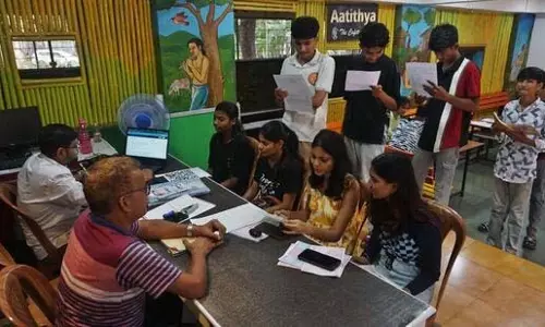 FYJC: ऑनलाइन एडमिशन प्रक्रिया पर शिक्षकों ने जताई आपत्ति