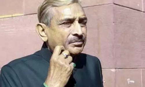 प्रमोद तिवारी का सवाल, ट्रंप की मध्यस्थता पर पीएम मोदी का खून क्यों नहीं खौला? प्रमोद तिवारी का सवाल, ट्रंप की मध्यस्थता पर पीएम मोदी का खून क्यों नहीं खौला?