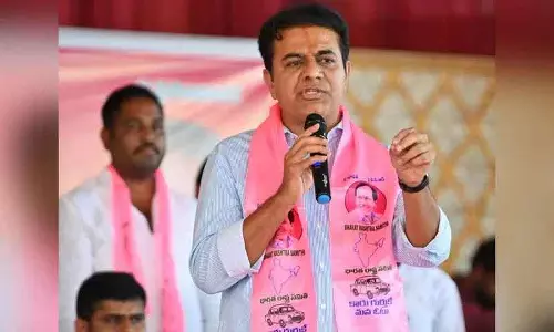 KTR ने ईडी के आरोपों को लेकर सीएम रेवंत रेड्डी पर निशाना साधा KTR ने ईडी के आरोपों को लेकर सीएम रेवंत रेड्डी पर निशाना साधा