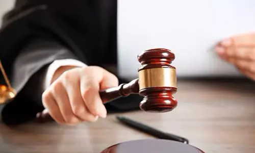 Moradabad: डीपीआरओ निलंबन मामले में हाईकोर्ट का स्टे, मिली अंतरिम राहत Moradabad: डीपीआरओ निलंबन मामले में हाईकोर्ट का स्टे, मिली अंतरिम राहत