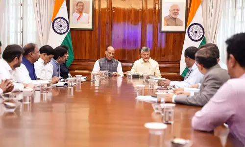 CM नायडू ने रूफटॉप सोलर योजना, रक्षा विनिर्माण केंद्र के लिए केंद्र से सहयोग मांगा