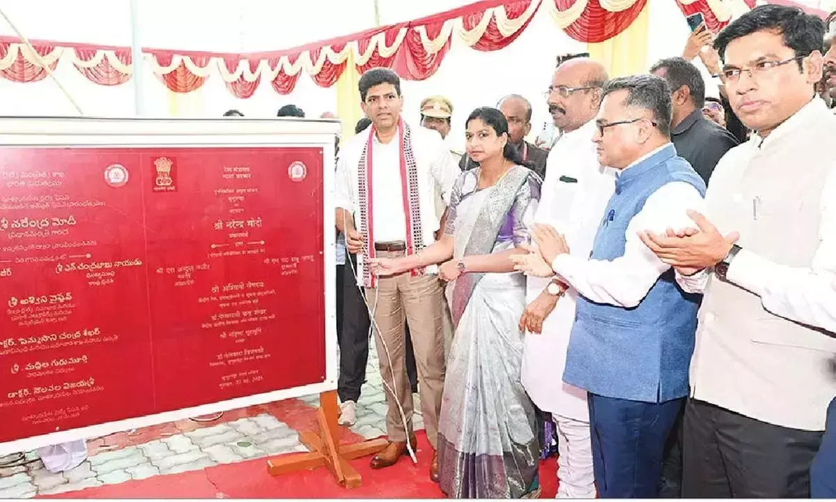 Andhra: सुल्लुरुपेटा रेलवे स्टेशन उन्नत करके अमृत भारत लीग में शामिल हुआ