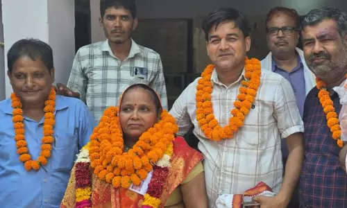 Kamalganj: रिकाउंटिंग में प्रतिभा राजपूत दो मतों से जीती Kamalganj: रिकाउंटिंग में प्रतिभा राजपूत दो मतों से जीती