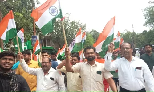 Farrukhabad: सैकड़ों भाजपाइयों ने धूमधाम से निकालीं भारत शौर्य तिरंगा यात्रायें Farrukhabad: सैकड़ों भाजपाइयों ने धूमधाम से निकालीं भारत शौर्य तिरंगा यात्रायें