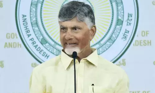 CM Naidu : केंद्रीय मंत्रियों के साथ राज्य से संबंधित महत्वपूर्ण मुद्दों पर चर्चा CM Naidu : केंद्रीय मंत्रियों के साथ राज्य से संबंधित महत्वपूर्ण मुद्दों पर चर्चा