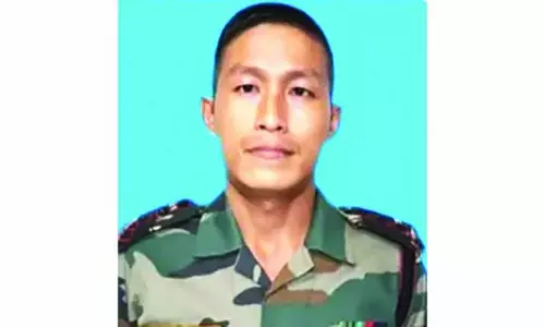 Naga एआर अधिकारी, अन्य को वीरता पुरस्कार से सम्मानित किया गया