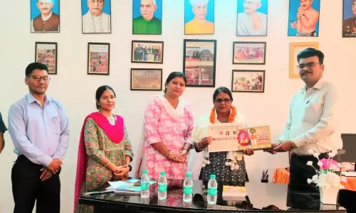 Bareilly: उड़ान संस्था ने ऋषिकेश की प्रधान अध्यापिका रजनी को किया उत्कृष्ट शिक्षक सम्मान से सम्मानित Bareilly: उड़ान संस्था ने ऋषिकेश की प्रधान अध्यापिका रजनी को किया उत्कृष्ट शिक्षक सम्मान से सम्मानित