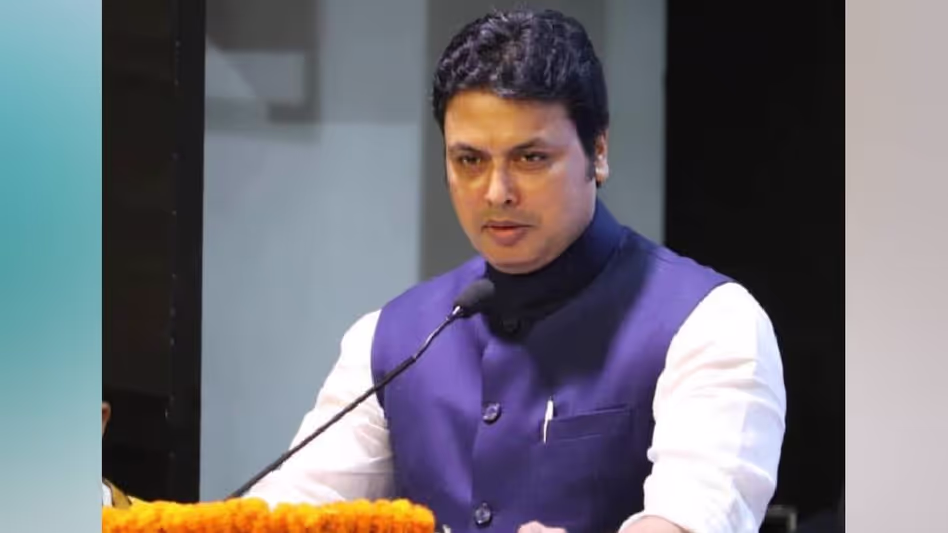 Tripura के पूर्व मुख्यमंत्री ने 27 माओवादियों की हत्या का विरोध करने पर माकपा पर निशाना साधा