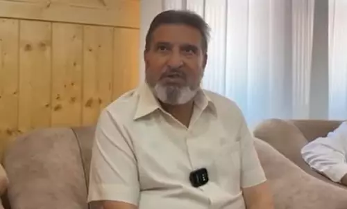 Jammu: बुखारी ने कहा- कश्मीरियों द्वारा आतंकवाद की निंदा करना महत्वपूर्ण बदलाव Jammu: बुखारी ने कहा- कश्मीरियों द्वारा आतंकवाद की निंदा करना महत्वपूर्ण बदलाव