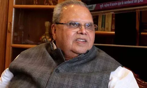 CBI ने जम्मू-कश्मीर के पूर्व राज्यपाल सत्यपाल मलिक और 7 अन्य के खिलाफ आरोपपत्र दाखिल किया CBI ने जम्मू-कश्मीर के पूर्व राज्यपाल सत्यपाल मलिक और 7 अन्य के खिलाफ आरोपपत्र दाखिल किया