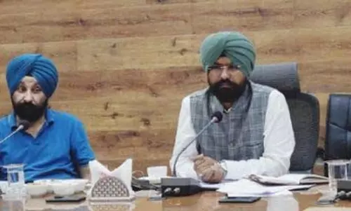 DC ने डोडा में किसान खिदमत घरों के कामकाज की समीक्षा की