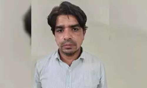 Delhi में गिरफ्तार हारुन को लेकर बड़ा खुलासा, पाकिस्तान का कनेक्शन आया सामने Delhi में गिरफ्तार हारुन को लेकर बड़ा खुलासा, पाकिस्तान का कनेक्शन आया सामने