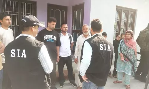 जम्मू कश्मीर: SIA जम्मू ने आतंकी स्लीपर सेल और उनके सहयोगियों पर किया हमला जम्मू कश्मीर: SIA जम्मू ने आतंकी स्लीपर सेल और उनके सहयोगियों पर किया हमला