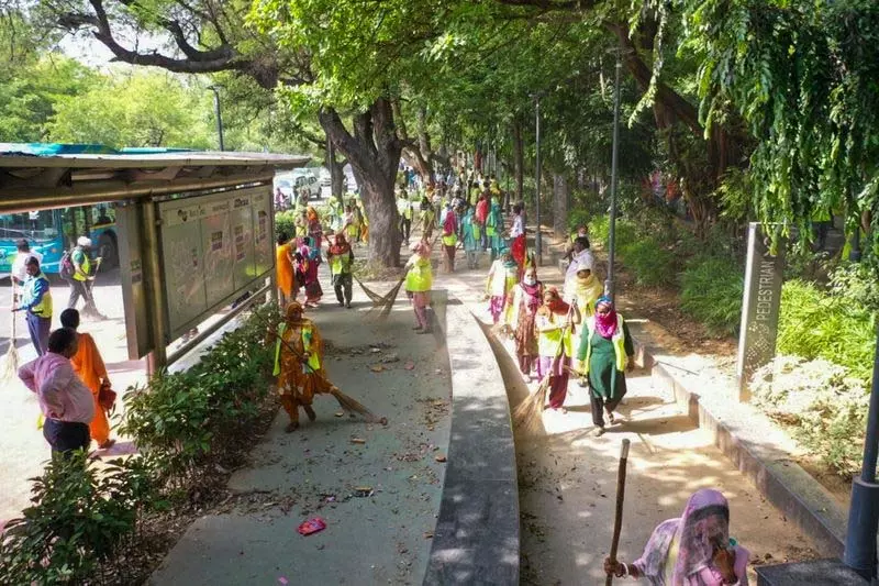 मुख्यमंत्री ने कहा, ‘मेगा स्वच्छता अभियान’ जन आंदोलन में शामिल हो गया मुख्यमंत्री ने कहा, ‘मेगा स्वच्छता अभियान’ जन आंदोलन में शामिल हो गया