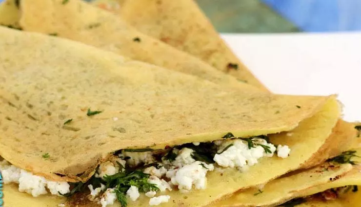 Recipe: बनाने में बहुत आसान और खाने में बहुत स्वादिष्ट मूंग चीला Recipe: बनाने में बहुत आसान और खाने में बहुत स्वादिष्ट मूंग चीला
