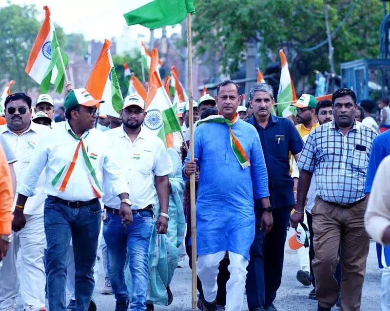 Delhi बवाना में तिरंगा शौर्य यात्रा का आयोजन Delhi बवाना में तिरंगा शौर्य यात्रा का आयोजन