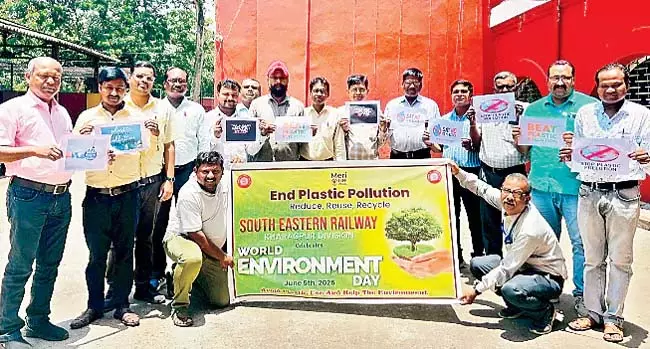Odisha: प्लास्टिक मुक्त वातावरण का आह्वान Odisha: प्लास्टिक मुक्त वातावरण का आह्वान
