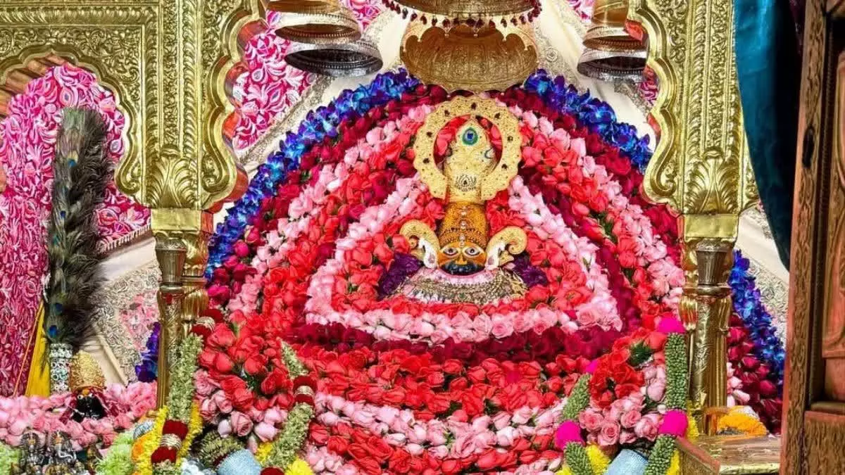 Khatu Shyam के बदलते रंगों की कथा: आस्था और रहस्य का अद्भुत संगम Khatu Shyam के बदलते रंगों की कथा: आस्था और रहस्य का अद्भुत संगम