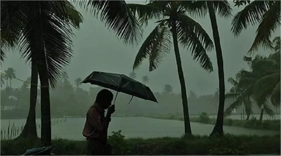Kerala: मानसून ने दस्तक दी, 16 साल बाद सबसे पहले प्रवेश Kerala: मानसून ने दस्तक दी, 16 साल बाद सबसे पहले प्रवेश