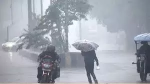 Weather: जानलेवा बारिश पर सरकार अलर्ट, CM ने दिए तत्काल राहत आदेश Weather: जानलेवा बारिश पर सरकार अलर्ट, CM ने दिए तत्काल राहत आदेश