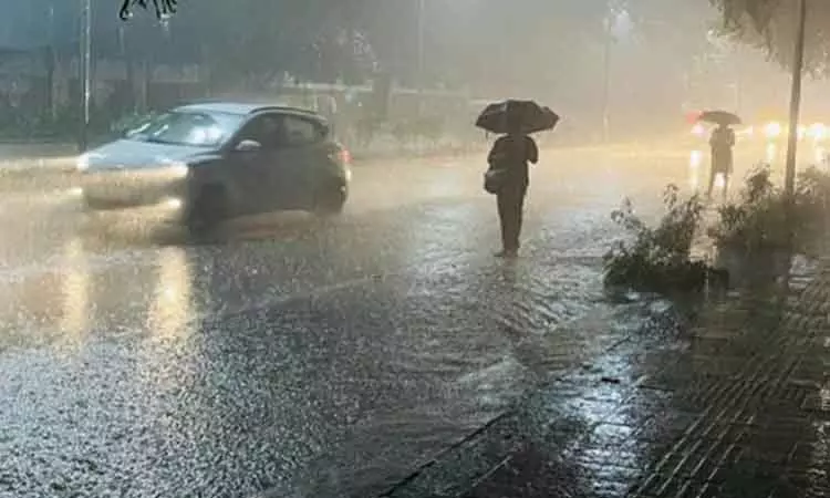 IMD ने नीलगिरी, कोयंबटूर और अन्य दक्षिणी जिलों के लिए रेड अलर्ट जारी किया IMD ने नीलगिरी, कोयंबटूर और अन्य दक्षिणी जिलों के लिए रेड अलर्ट जारी किया