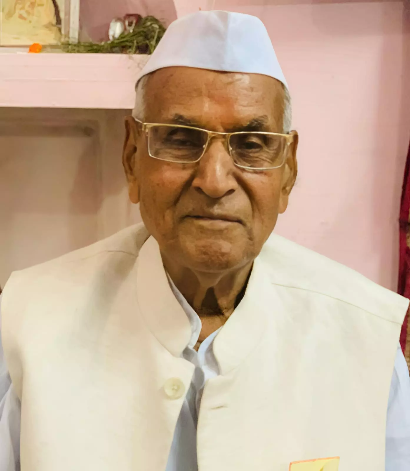 राज्यपाल, CM और मंत्रियों ने रामजीलाल अग्रवाल के निधन पर जताया शोक राज्यपाल, CM और मंत्रियों ने रामजीलाल अग्रवाल के निधन पर जताया शोक