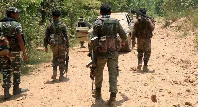 Jharkhand में सुरक्षा बलों ने नक्सली समूह के दो शीर्ष नेताओं को मार गिराया Jharkhand में सुरक्षा बलों ने नक्सली समूह के दो शीर्ष नेताओं को मार गिराया