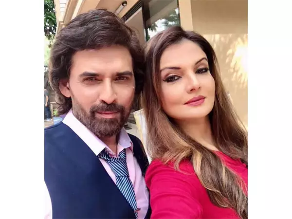 दीपशिखा नागपाल ने Mukul Dev को सुनहरे दिल वाले दोस्त के रूप में याद किया दीपशिखा नागपाल ने Mukul Dev को सुनहरे दिल वाले दोस्त के रूप में याद किया