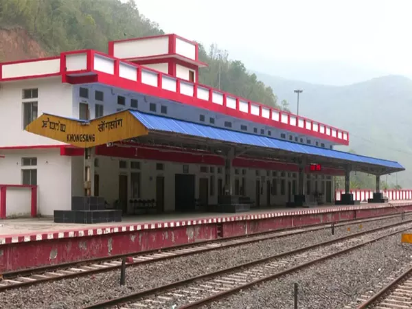 Manipur : मणिपुर रेलवे परियोजना पूर्वोत्तर में विकास और संपर्क को बढ़ावा दे रही Manipur : मणिपुर रेलवे परियोजना पूर्वोत्तर में विकास और संपर्क को बढ़ावा दे रही