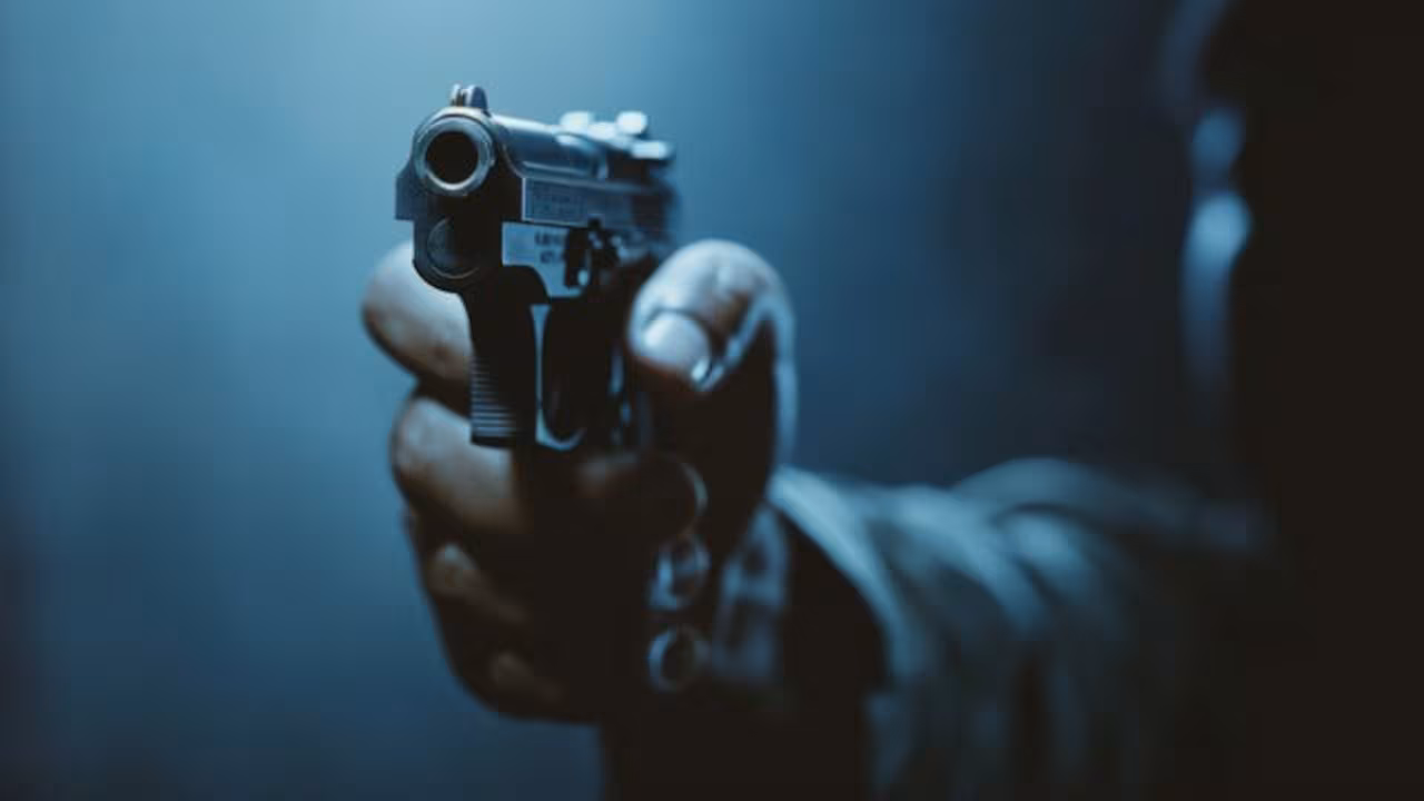 Buxar: गोलीकांड से दहला बक्सर, 3 की मौत, 2 की हालत गंभीर Buxar: गोलीकांड से दहला बक्सर, 3 की मौत, 2 की हालत गंभीर