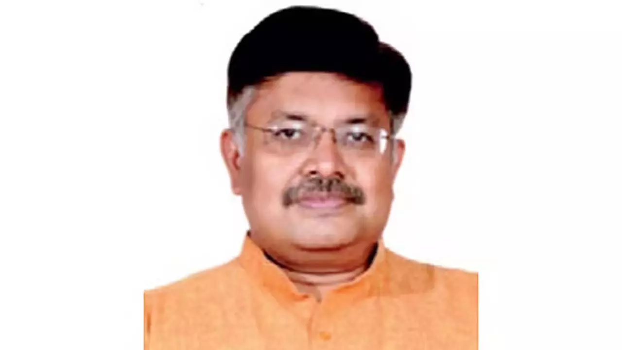 यातायात जाम कम करने की परियोजनाएं एक महीने के भीतर शुरू होंगी: निर्माण मंत्री यातायात जाम कम करने की परियोजनाएं एक महीने के भीतर शुरू होंगी: निर्माण मंत्री