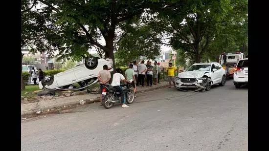 Panchkula: सड़क दुर्घटनाओं में चंडीमंदिर बना गंभीर चिंता का विषय Panchkula: सड़क दुर्घटनाओं में चंडीमंदिर बना गंभीर चिंता का विषय