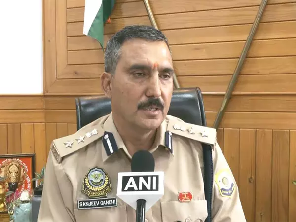 Shimla SP ने डीजीपी वर्मा पर विमल नेगी की मौत की जांच में हस्तक्षेप करने और अधिकार का दुरुपयोग करने का आरोप लगाया Shimla SP ने डीजीपी वर्मा पर विमल नेगी की मौत की जांच में हस्तक्षेप करने और अधिकार का दुरुपयोग करने का आरोप लगाया