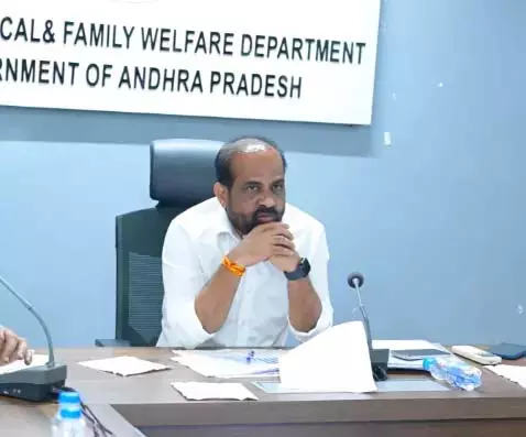 VSP में तीन कोविड-19 मामले, कडप्पा में झूठी चेतावनी VSP में तीन कोविड-19 मामले, कडप्पा में झूठी चेतावनी