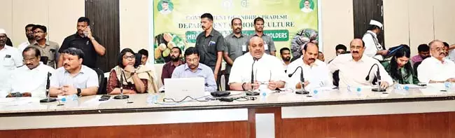 हम कोको की खेती के लिए नया कानून लाएंगे: Minister Atchannaidu हम कोको की खेती के लिए नया कानून लाएंगे: Minister Atchannaidu