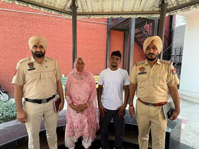 Malerkotla पुलिस को नशा पीड़ितों के पुनर्वास में मदद के लिए सराहना मिली Malerkotla पुलिस को नशा पीड़ितों के पुनर्वास में मदद के लिए सराहना मिली