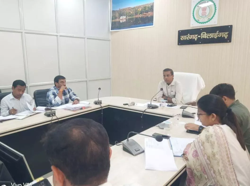 कलेक्टर ने गर्भवतियों का 100% पंजीयन हाईरिस्क प्रेग्नेंसी की नियमित जांच के दिए निर्देश कलेक्टर ने गर्भवतियों का 100% पंजीयन हाईरिस्क प्रेग्नेंसी की नियमित जांच के दिए निर्देश