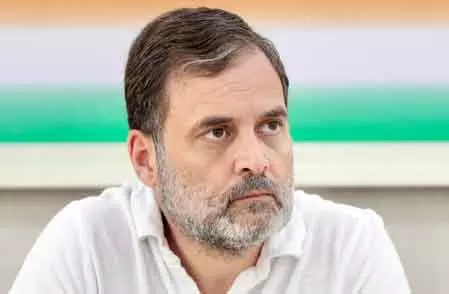 राहुल गांधी पाकिस्तानी गोलाबारी से प्रभावित परिवारों से मिलने Poonch पहुंचे राहुल गांधी पाकिस्तानी गोलाबारी से प्रभावित परिवारों से मिलने Poonch पहुंचे